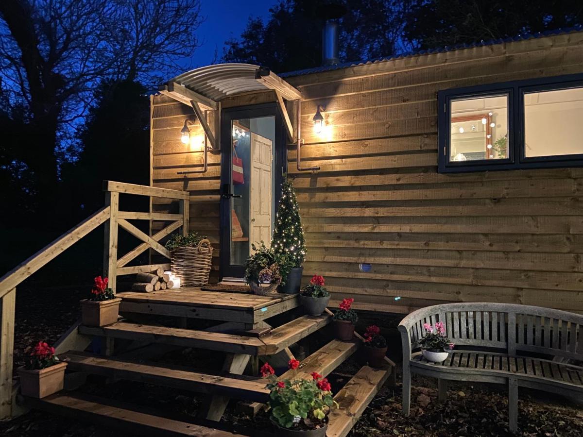 Cosy Double Shepherds Hut In Beautiful Wicklow With Underfloor Heating Throughout Rathnew Buitenkant foto