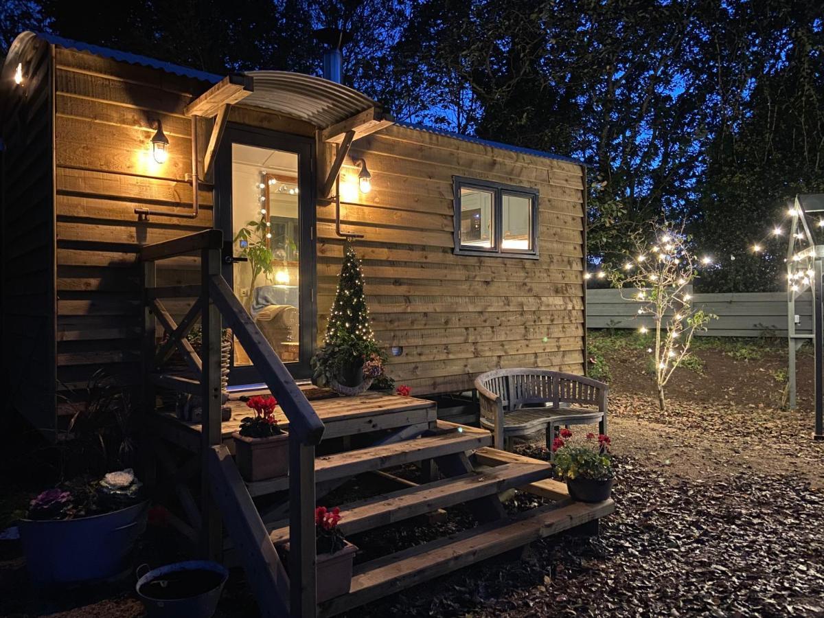 Cosy Double Shepherds Hut In Beautiful Wicklow With Underfloor Heating Throughout Rathnew Buitenkant foto